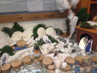 frozen play provocation loose parts
